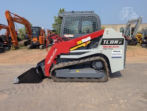 รถตักตีนตะขาบขนาดเล็ก Takeuchi TLBR2 พร้อมบุ้งกี๋แบบไหลสูง สำหรับงานก่อสร้าง - Product Image 4