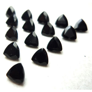 พลอยนิลดำธรรมชาติพลอยเจียระไนหลายล้านล้านชิ้นแบบ100% อัญมณีทรงหลวมสีดำสำหรับตัด - Product Image 2