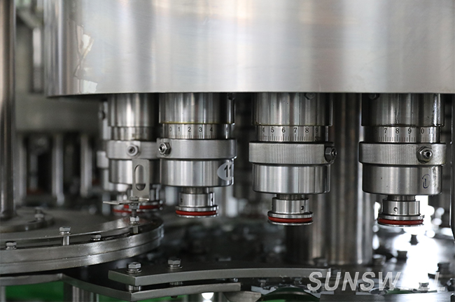 PET Bottle Carbonated Liquid Filling Machine 2000ml Soda Energy Drinks