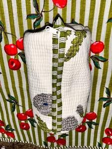 Pochettes en coton matelassé à la main sur mesure avec des impressions vibrantes. Idéal pour les produits cosmétiques, articles de toilette, accessoires de tourisme - Product Image 2