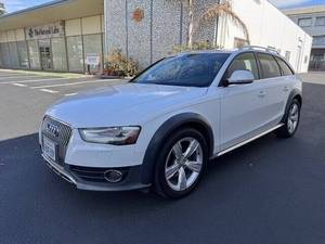 Audi Allroad 2.0T quattro Premium AWD 2.0T quattro Premium 4 portes Break 2015 – Véhicules d'occasion robustes à vendre - Product Image 5