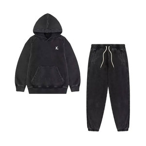 Nueva colección de ropa casual: Conjunto de dos piezas con sudadera oversize y pantalones jogger con efecto acid wash para comodidad diaria. - Product Image 1