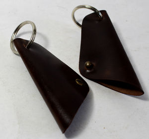 100% Produit de garantie de qualité fabriqué à la main en cuir de buffle de qualité supérieure avec un porte-clés en cuir merveilleux - Product Image 2