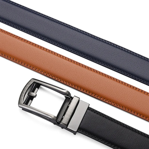 Cinturón Formal de Cuero Genuino para Hombre con Hebilla Rectangular de Acero con Cierre Automático, Diseño Sólido Negro y Duradero - Product Image 5