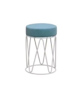 Tabouret de bar moderne en fer et bois de ferme Siège en bois rond Design dos nu et repose-pieds intégré pour un style élégant et confortable - Product Image 5