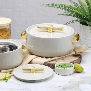 หม้อไฟสีขาวที่มีการออกแบบที่ดีที่สุดเหมาะสำหรับห้องครัวมือจับโลหะการให้บริการและความหรูหราสำหรับการตกแต่งโต๊ะและโต๊ะ - Product Image 3