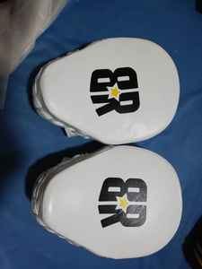 Protèges-mollets Angtian / Protèges-mollets (Cuir et matériau PU) pour la boxe, le MMA, les arts martiaux, le kickboxing, le Muay Thai - Product Image 4