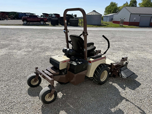 Achetez une tondeuse à gazon Grass-hopper 727K à braquage zéro, prête à être expédiée - Product Image 4