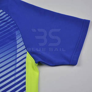 Venta caliente de calidad superior de diseño personalizado uniforme de fútbol desgaste de fútbol con gran oferta - Product Image 2