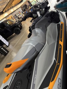 Moto Acuática Sea-Doo FishPro 170 2026, 151-225hp, 4 Tiempos, 1400CC, 3 Cilindros, 1 Asiento, Casco de Fibra de Vidrio - Product Image 4
