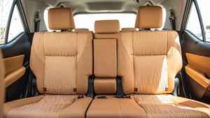 Nuevo/USADO Toyota Fortuner 2022, Cámara Trasera 360, Capacidad de Carga 31-40T, Emisión Diésel/GAS, Automático - Product Image 5