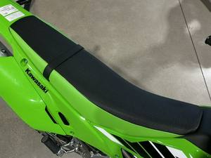 มอเตอร์ไซค์สปอร์ตคู่ใหม่2026 kawasakis KLX230 S <span class=keywords><strong>klx</strong></span> <span class=keywords><strong>230</strong></span> <span class=keywords><strong>klx</strong></span> <span class=keywords><strong>230</strong></span> s ABS 230CC สต็อก - Product Image 3