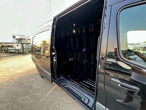 NUOVISSIMO Mercedes-Benz Sprinter 315 EXTRA LONG 2.0 DIESEL 2000L 2025, Trasmissione Automatica, 2 Posti, 150 CV, 4 Cilindri, Guida a Sinistra - Product Image 4