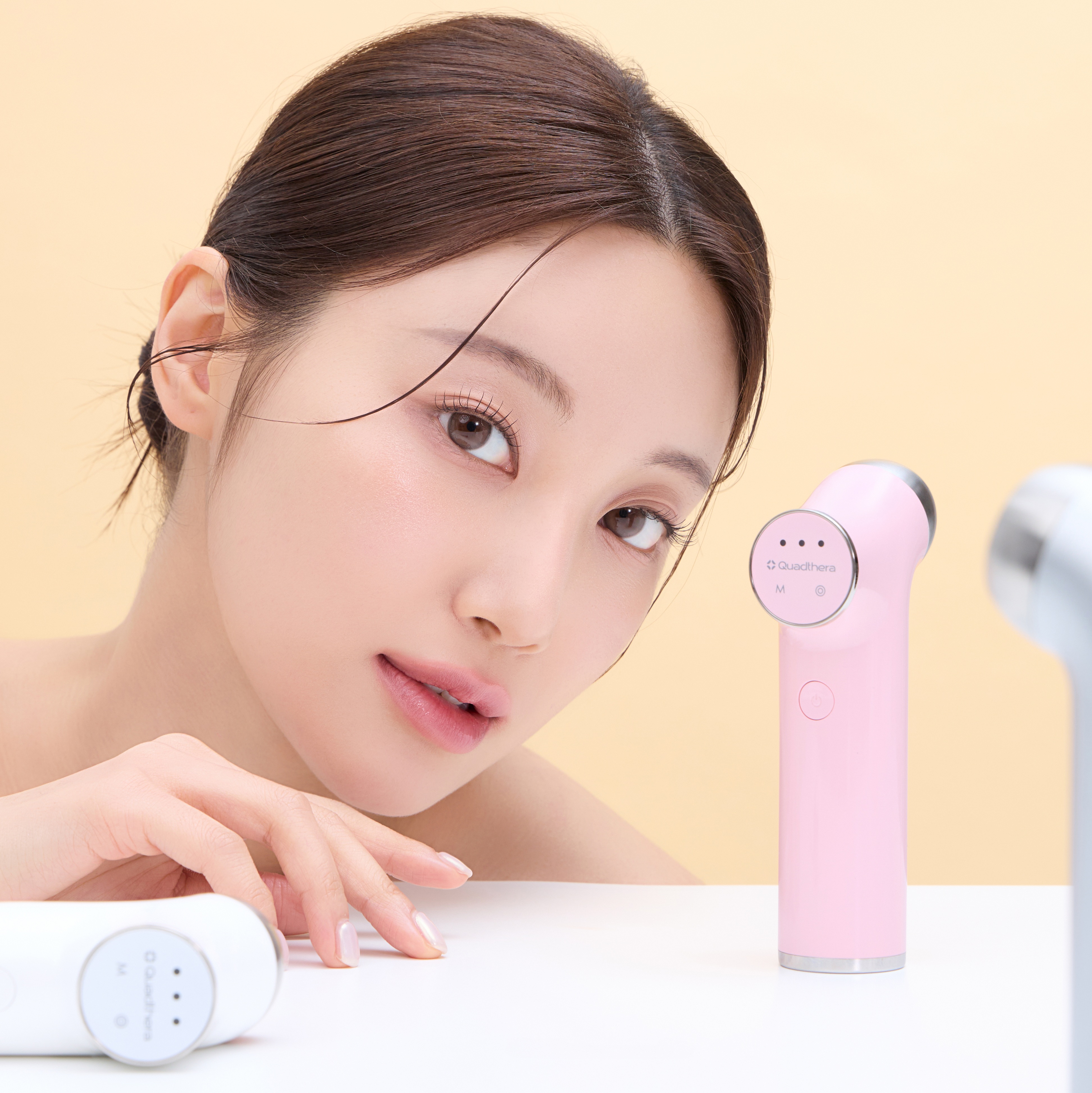Quadthera] Beauty Device Minitune Pink Rechargeable Home Beauty