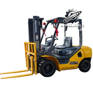 Chariot élévateur Komatsu FD30-17 3 tonnes, chariot élévateur d'occasion, Japon, 3 tonnes, moteur Yanmar 4D94LE, machine d'occasion, chariot élévateur à essence, 3000 kg - Product Image 1