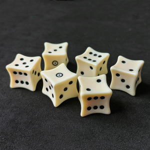Juego de 6 Dados de Hueso Ecológicos Hechos a Mano de 16 mm, Curvos, para Juegos de Rol D&D, D6 de Seis Caras, 6 Piezas - Product Image 1