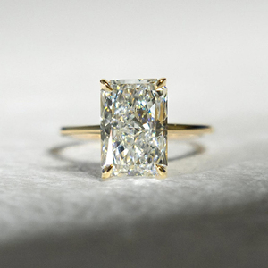 3.86 CT Radiant CUT Moissanite Diamond solite แหวนหมั้นเพชรสำหรับเธอที่เพรียวบางและสง่างามตัดเครื่องประดับเจ้าสาว Moissanite - Product Image 1