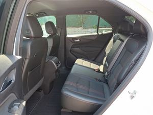 2023 C-h-e-v-r-o-l-e-t E-q-u-i-n-o-x R S con 1RS AWD con bajo kilometraje y precio asequible en stock listo para su envío - Product Image 6