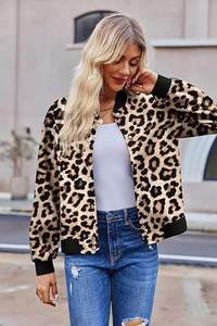 Femmes 2025 automne mode Varsity Bomber veste décontracté boutonné Streetwear avec effet lavé tenues d'école courtes - Product Image 2