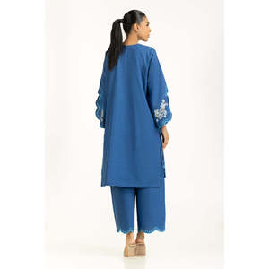 Conjunto de Traje Bordado Karandi para Mujer IPST-55205, Camisa y Pantalón para un Look Elegante - Product Image 2