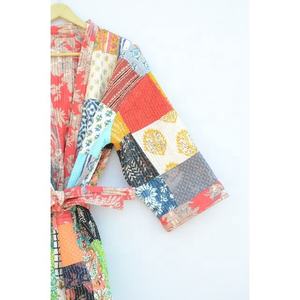 Nouvelle arrivée Robe kimono longue à fleurs unisexe avec ceinture Robe de nuit de style bohème pour femmes - Product Image 3