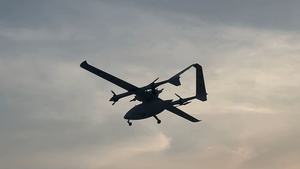 Gran transporte suspendido VTOL Avión RC de ala fija Dron de largo alcance con excelente rendimiento de vuelo - Product Image 5