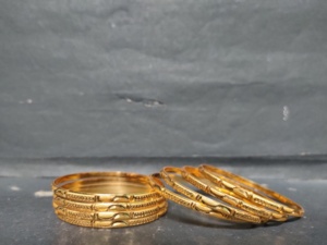 Bracelets en gros avec plaqué or 22CT de forme ronde Bracelets faits à la main conçus à la mode à vendre par les exportateurs - Product Image 3