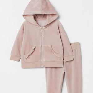 Sudadera con capucha de otoño lavada a la piedra bordada en colores personalizados con pantalones cortos para niños, bolsillos con capucha de manga larga, algodón orgánico - Product Image 4