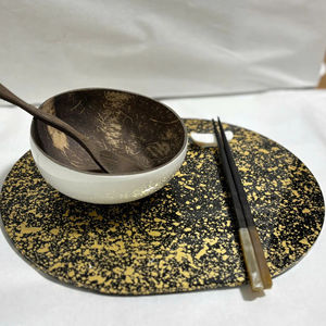 Nuevo diseño personalizado hecho a mano laca festoneado mantel de lujo seguro para alimentos producto OEM de Vietnam - Product Image 1