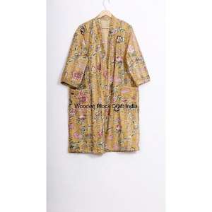 Veste matelassée réversible en coton biologique tricoté à rayures pour femmes vintage, longue, d'hiver, d'automne, faite à la main, festival indien - Product Image 1