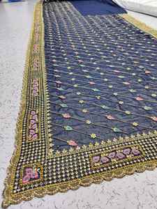 Vêtements de mariée broderie Georgette Saree avec travail manuel et travail de pierre pour femmes mariage et occasions spéciales - Product Image 2