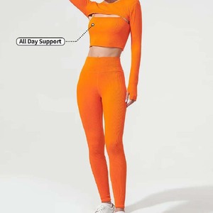 Ensemble legging d'entraînement pour femmes 3 pièces, solide et écologique, sans couture, hautement extensible, avec logo à manches longues, trous pour les pouces, ensemble de yoga - Product Image 5