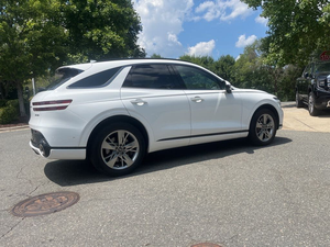 COCHE LHD/RHD 2023 Genesis GV70 3,5 T Sport AWD - Product Image 4