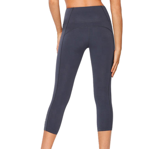 best sale womens <b>Capri</b> <b>leggings</b> for gym fitness custom Polyester spandex material with OEM service - Product Image 3