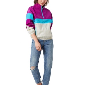 Chaqueta cortavientos de poliéster para mujer, estilo urbano, al por mayor, personalizada, con media cremallera, informal, con bloques de color, de nailon, tipo jersey. - Product Image 5
