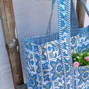 Petit sac fourre-tout à la mode imprimé bloc fait à la main indien pour femmes sacs à provisions à bandoulière cadeau pour anniversaire - Product Image 1