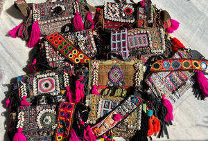 สินค้ามาใหม่ rajasthani แฮนด์เมดแท้ผู้หญิงชนเผ่าผ้าฝ้ายหลายสี Boho hippie หนังนิ่มพู่ห้อยกระเป๋า Banjara - Product Image 5