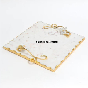 Plateau en métal plaqué or à texture martelée avec poignée latérale de conception de forme feuillue adaptée au décor de pièce maîtresse de table - Product Image 5