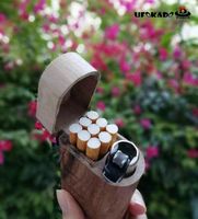Étui à cigarettes classique en bois poli, à couvercle rabattable, fait main, avec design personnalisé et logo sur mesure