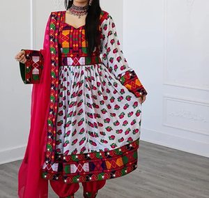 Robe traditionnelle africaine de couleur blanche pour mariage, robe de fiançailles de la Culture Pashtun pour femmes - Product Image 4