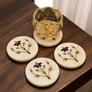 Lot de 4 sous-verres en marbre incrustés de pierre fabriqués à la main par des artisans indiens - Product Image 3
