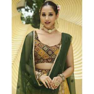 Lehenga Choli en Georgette avec Motif Géométrique, Robe de Mariage Élégante en Tissu Jaune Métallisé - Product Image 4