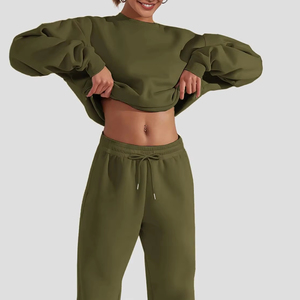 Sweat-shirt de jogging personnalisé de haute qualité dernier cri essentiel pour l'extérieur ensemble 2 pièces pull-over basics polaire coton mélangé pour femmes - Product Image 2
