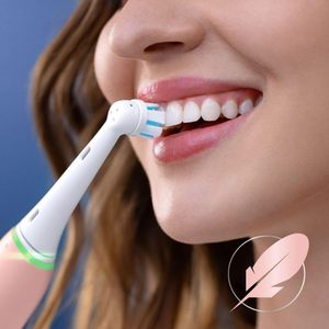 Têtes de rechange Oral-B iO Gum & Sensitive, têtes de brosse pour brosse à dents électrique, noires, lot de 6 - Product Image 5
