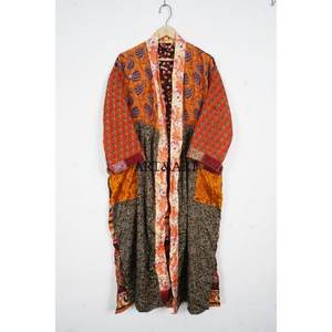 Robe de plage longue en soie indienne élégante, style bohème, patchwork floral, cardigan d'été, vêtements de nuit pour femmes, robe de chambre douce - Product Image 4