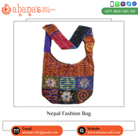 Tas Tote Besar Wanita Buatan Tangan Nepal Berkualitas Tinggi dari Ahana, Motif Patchwork Boho Bergaris, Resleting, Tali Tunggal, Logo Unik untuk Belanja