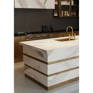 Losa de Cuarzo UNION Windsor Brass Satin Ridge de 15-30 mm de Espesor, Diseño Moderno para Encimeras de Cocina, Paredes de Ducha, Interiores de Lujo - Product Image 3