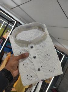 Le tissu pur coton avec broderie miroir travail Kurt's et caractéristiques tenue pour hommes - Product Image 3