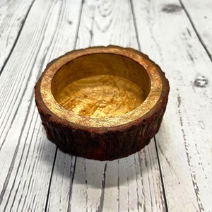 ชามไม้อะคาเซียเป็นมิตรต่อสิ่งแวดล้อมใช้สำหรับตกแต่งเปลือกไม้พร้อมเปลือกไม้และเค้กสำหรับงานแต่งงานใช้สัมผัสอาหารปลอดภัยแบบทันสมัยทำจากอินเดีย - Product Image 3