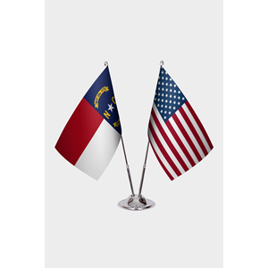 Ensemble de drapeaux de bureau pour les États-Unis et la Caroline du Nord - Product Image 1
